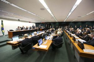 Brasília - Sessão da comissão especial da reforma da previdência para votação de destaques (Marcelo Camargo/Agência Brasil)