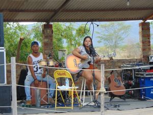 DSC01082-012